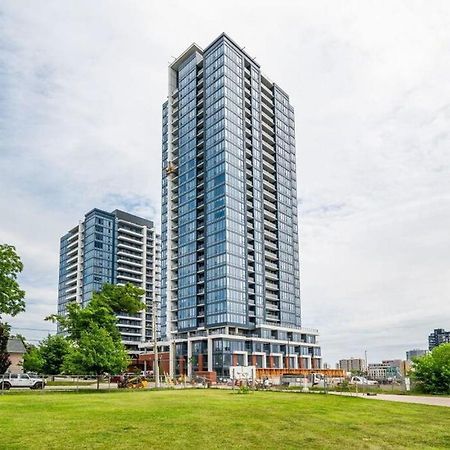 1Br Modern Condo - King Bed And Stunning City View Kitchener Exterior photo